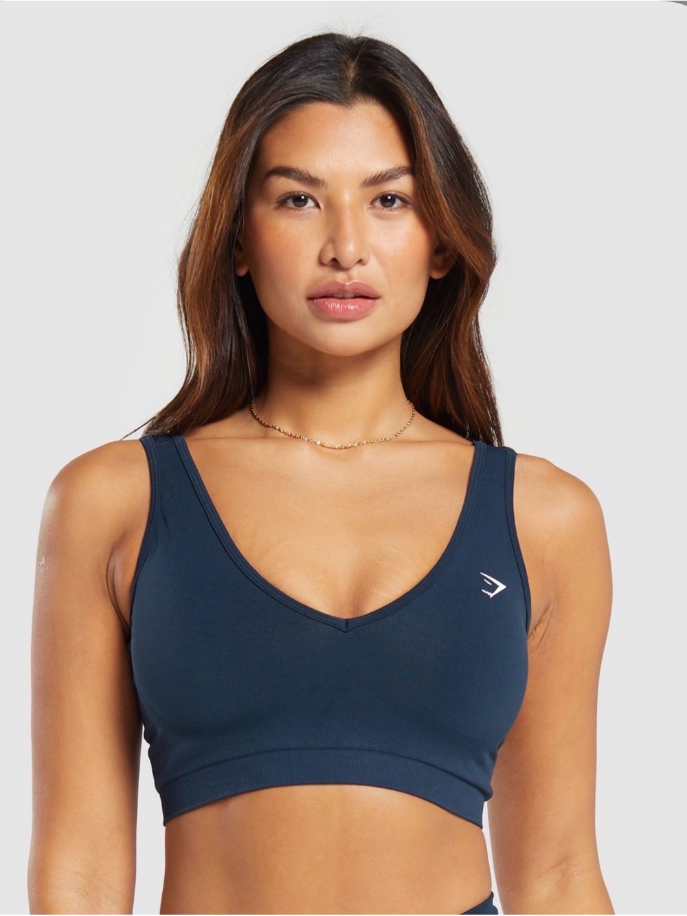Gymshark Everyday Seamless Sports Bra in Navy Blue